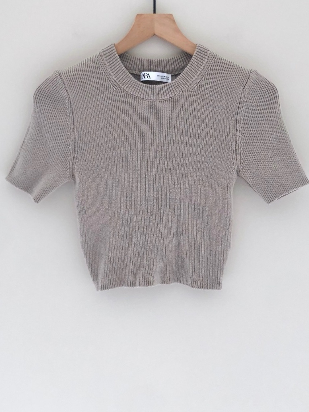 ZARA Short-Sleeve Cropped Rib Knit Pullover